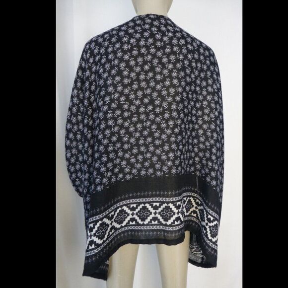 Ann Taylor LOFT Kimono - Picture 5 of 11